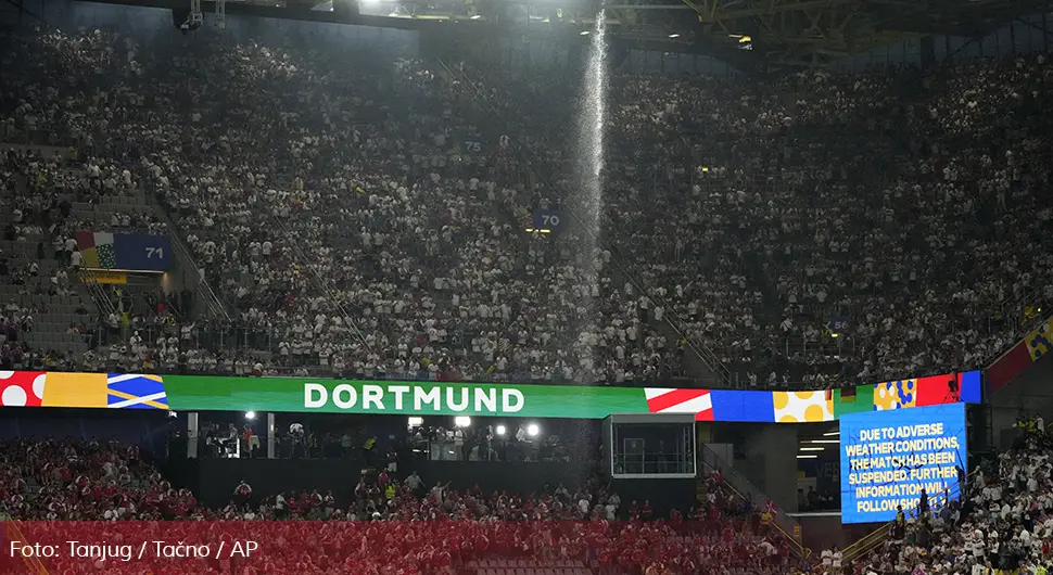 668068a7308c8-stadion dortmund.webp